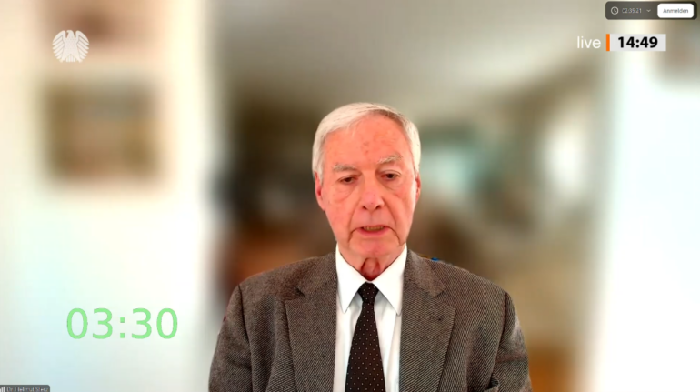 L&rsquo;autorisation du vaccin Comirnaty a mené à des « expérimentations humaines interdites », selon un ancien toxicologue de Pfizer